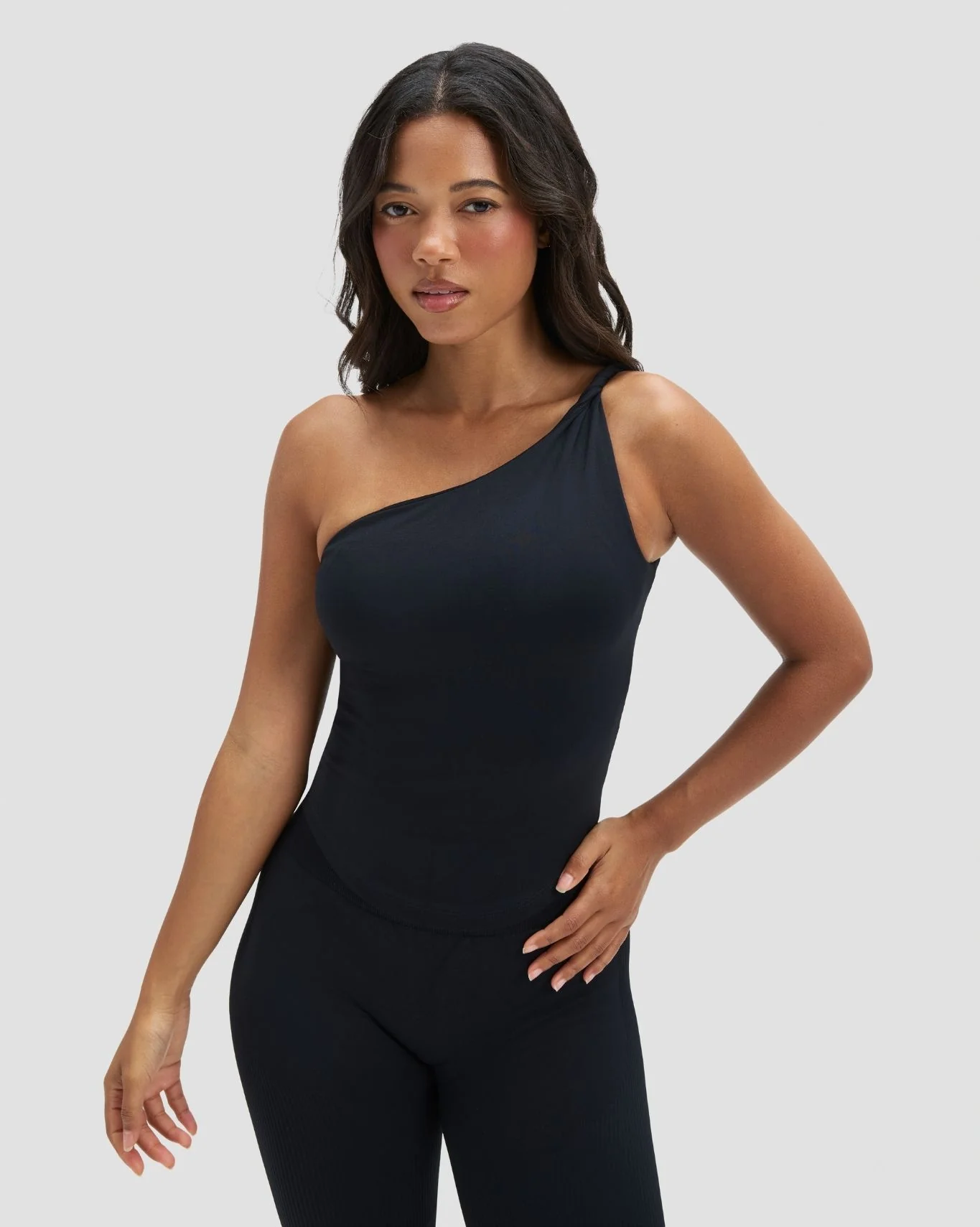 Elevate⢠Sculpting Asymmetric Twist Top | Night Black - Image 3