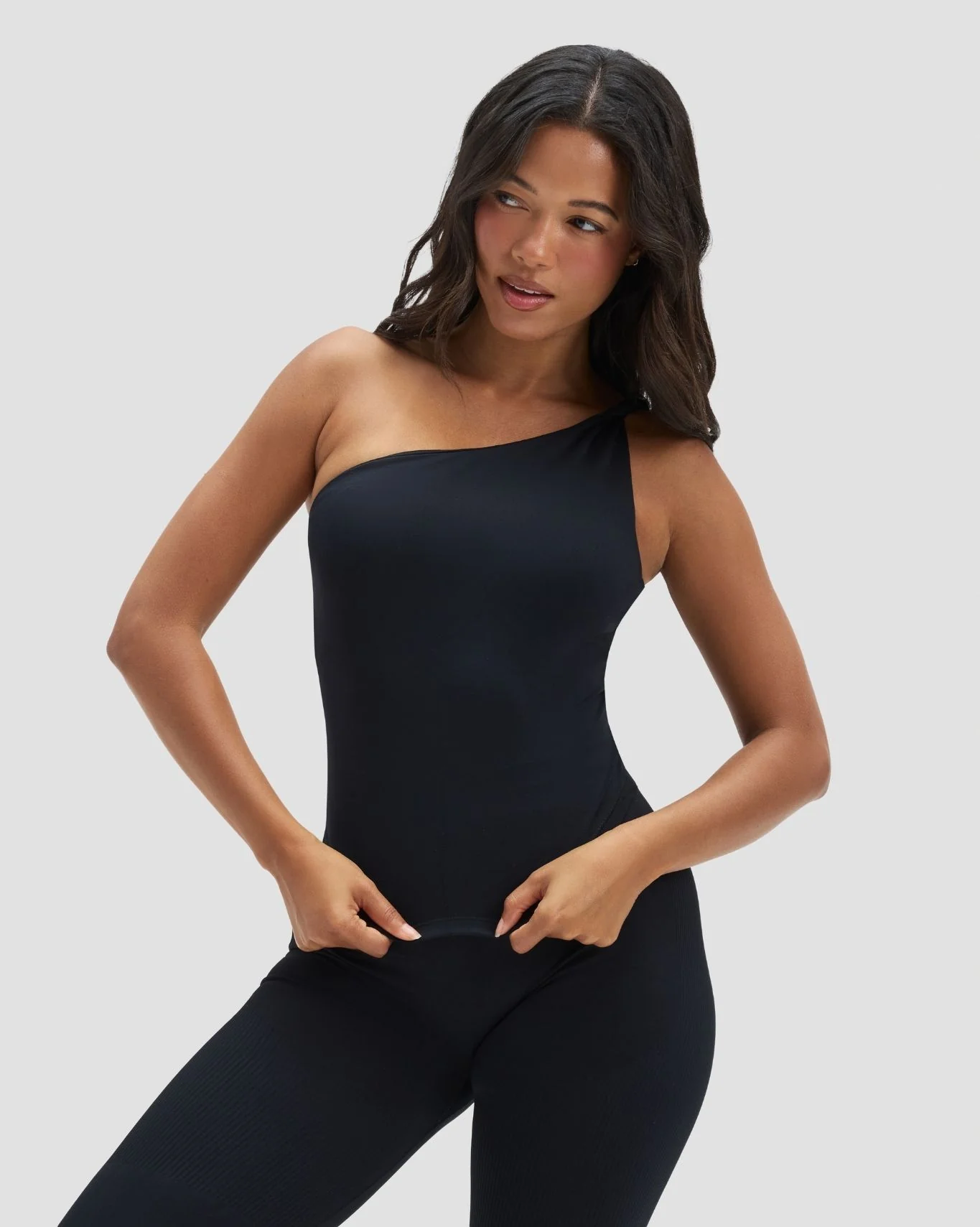 Elevate⢠Sculpting Asymmetric Twist Top | Night Black - Image 5