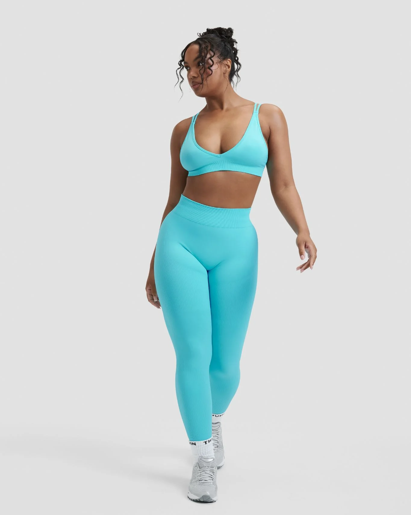 Elevate™ Sculpting Mid Waist Scrunch Leggings | Clear Tides - Image 3