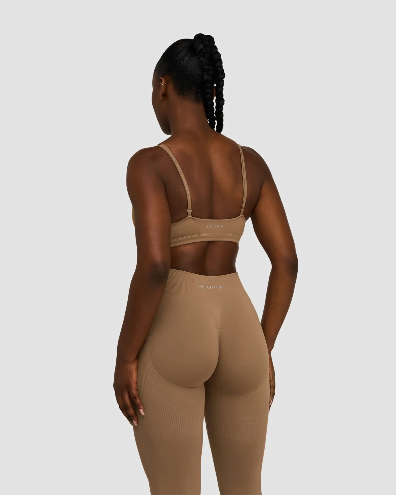 Elevate™ Sculpting Seamless Scoop Neck Bra | Toffee - Image 2