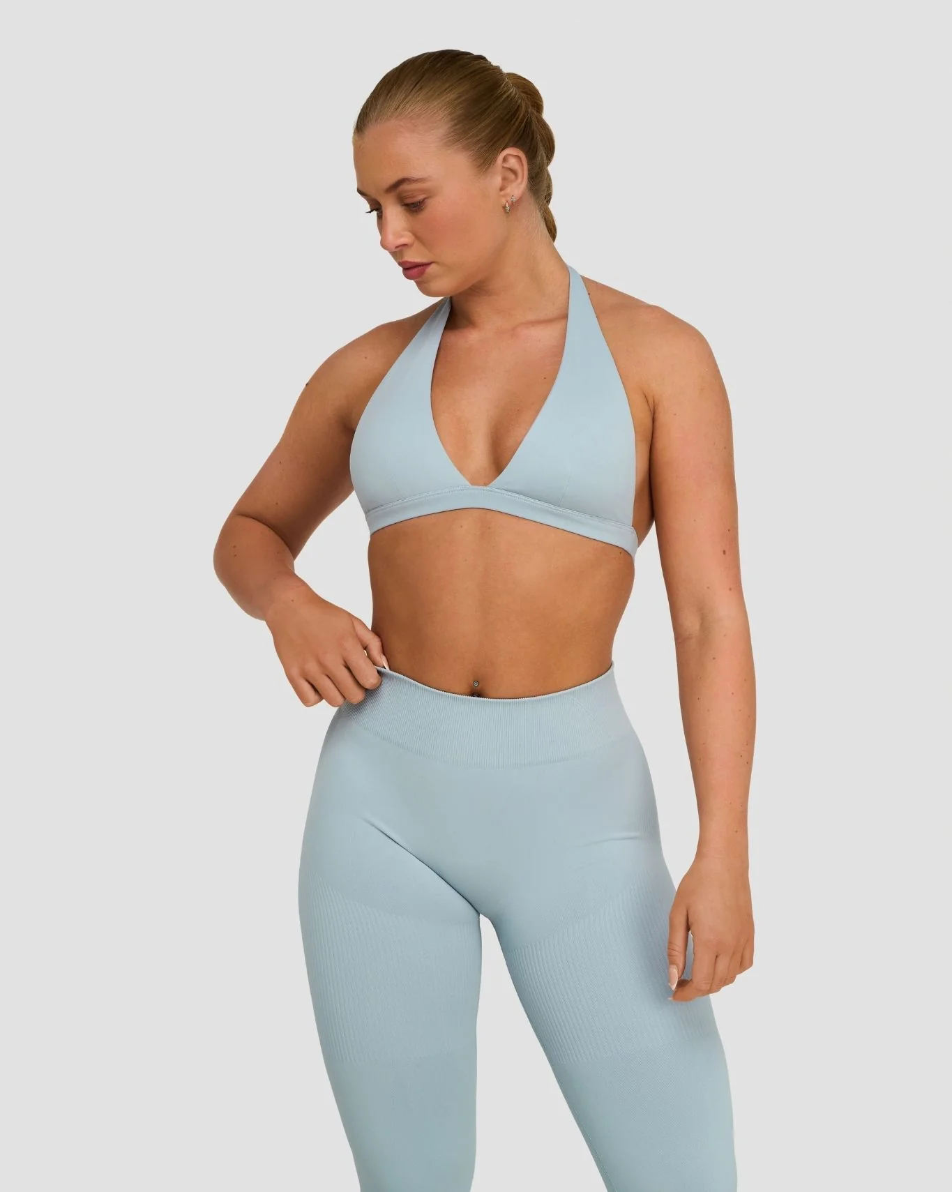 Elevate™ Sculpting Seamless V-Neck Halter Bra | Blue Haze - Image 4